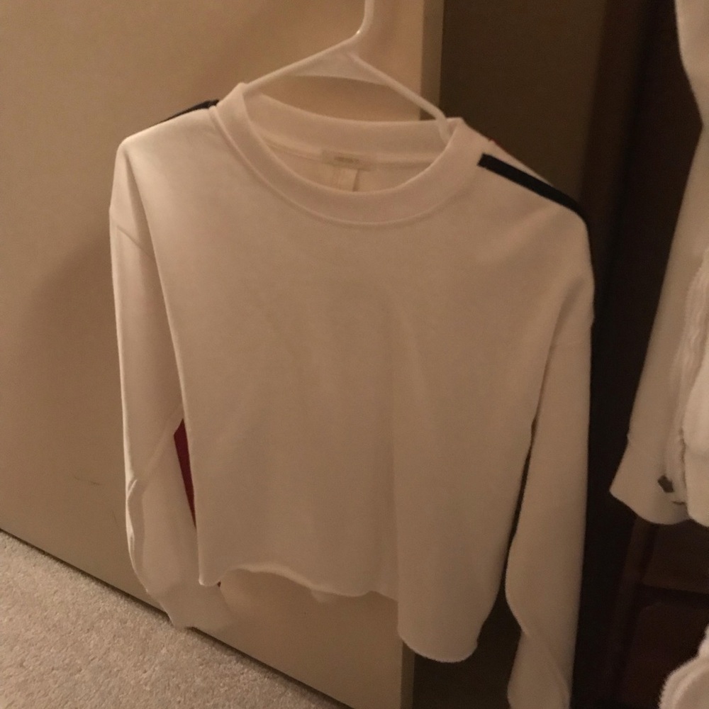 new with tags forever 21 sweatshirt